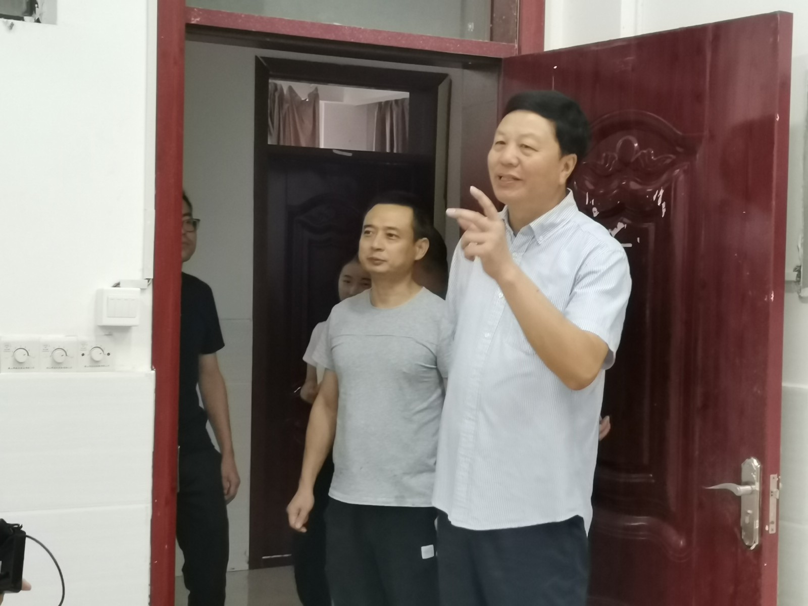 bc体育app下载首批高职扩招新生入校报到参加线下教学