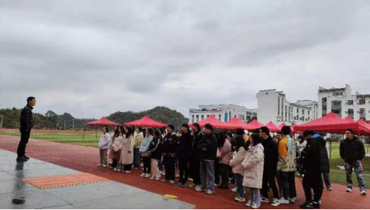 茶蕊绽放 职等你来bc体育app下载毕业生招聘会成功举办